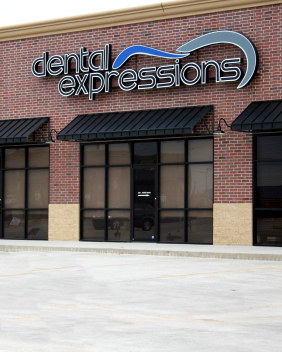 Exterior of Dental Expressions building